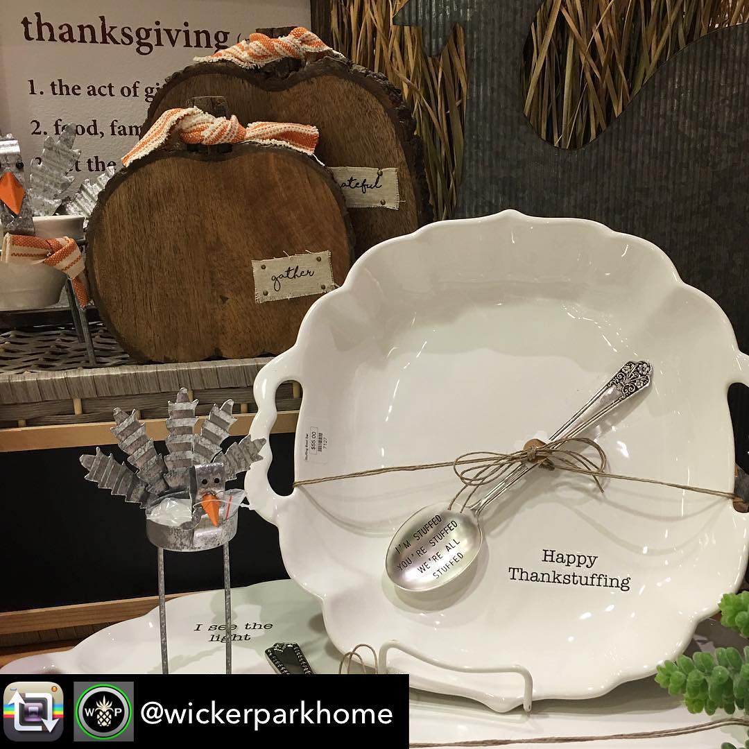 My dad is famous for his stuffing. Who is your family’s stuffing king or queen? 🤴👸🍗👨‍🍳👩‍🍳. Repost from @wickerparkhome