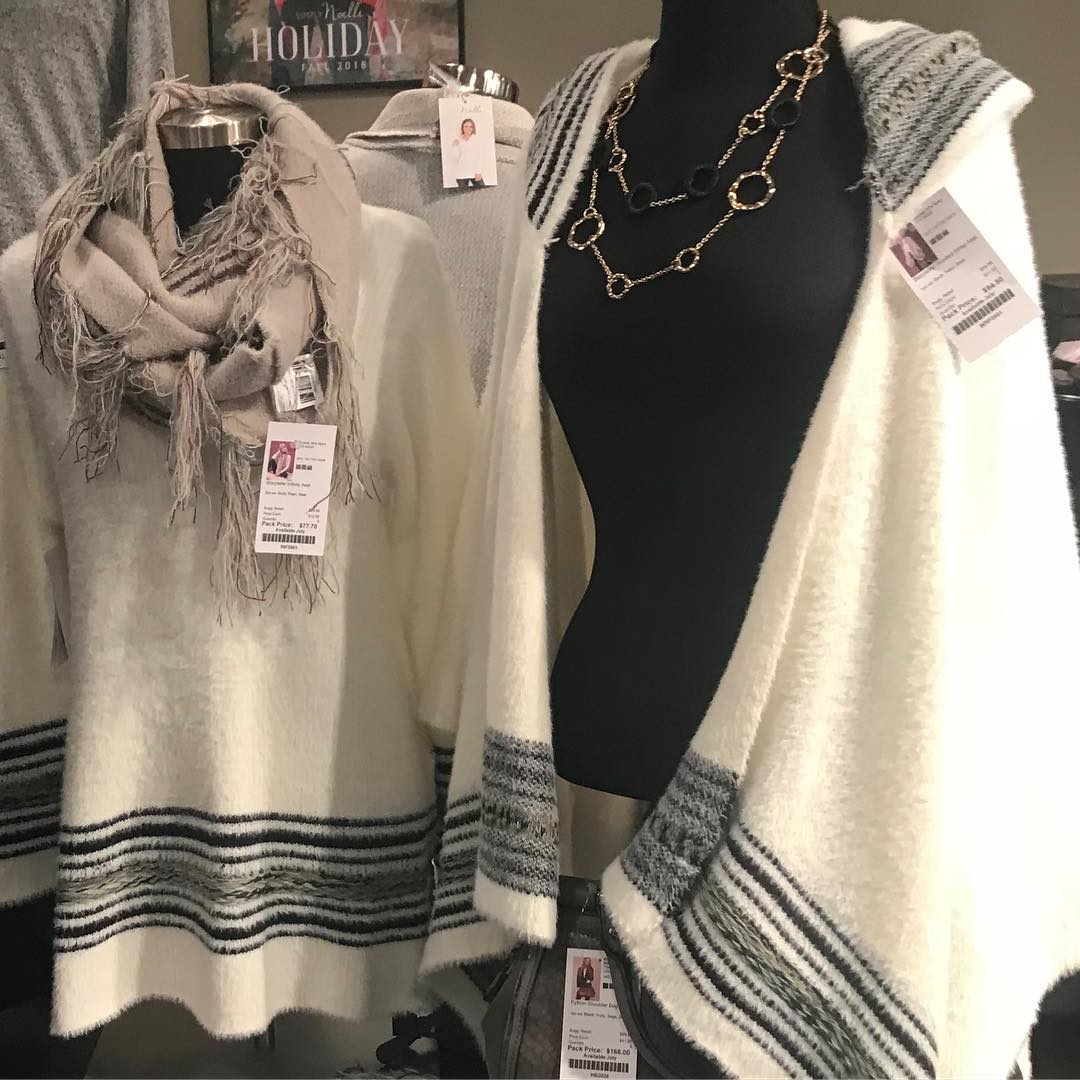 Warm, fuzzy, sleek or simple, Simply Noelle has beautiful apparel for your gift shop. C999 @noellellc @lasvegasmarket