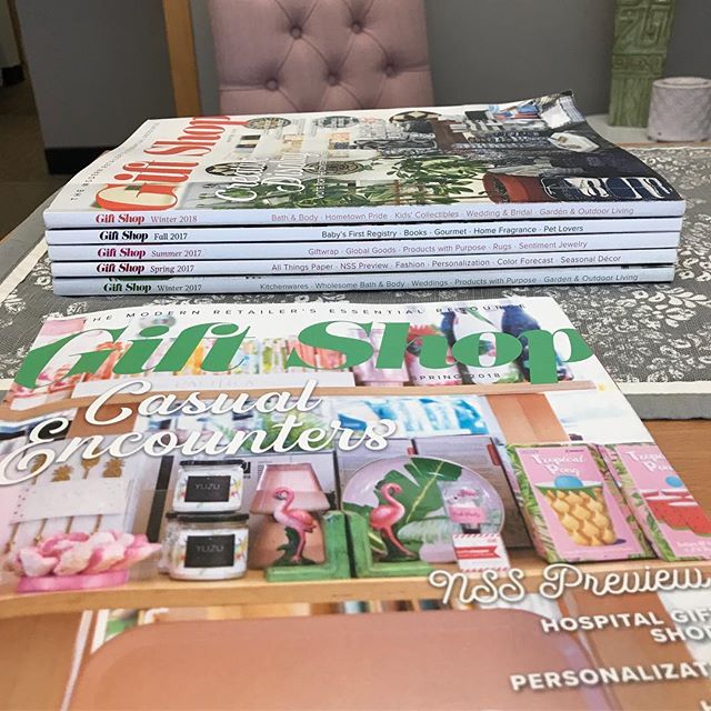 When the new issue looks fantastic AND matches your office décor…WIN, WIN! On its way to your mailbox now. 📪 Need a subscription? See the link in bio