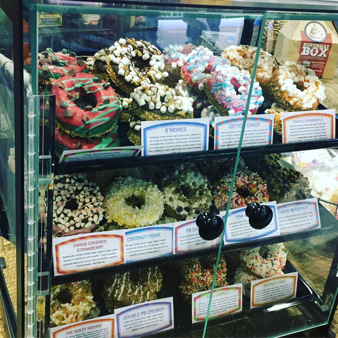Yup… still hungry. @k9granolafactory makes some amazing donuts 🍩 for your pet! Learn more at 842. @globalpetexpo