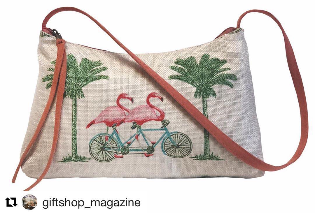 ・・・
Ready to ride with these two pals on this springy handbag from @atentibags! Get more inspiration in our new Fashion & Accessory Lookbook, link in @giftshop_magazine bio. 🚲