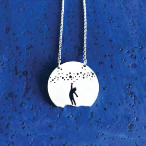 Close 2 ur Heart Reach for the Stars Necklace from FEIFISH