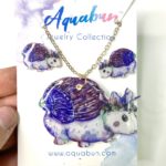 Aquabun offers artistic jewelry