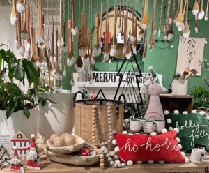 Natural holiday décor from Accent Decor