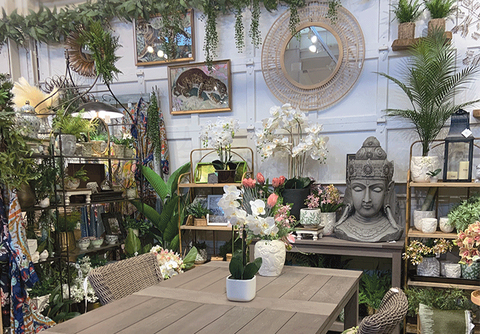 Outdoor living shines at Chalet in Wilmette, Illinois, as the retailer seamlessly incorporates garden center and gift products in its displays. Photo by Abby McGarry.