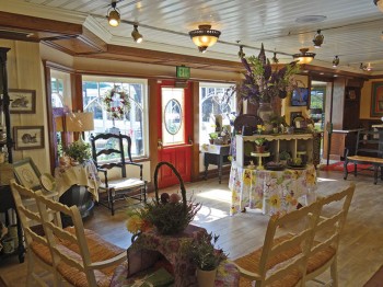 AppleFarmSanLuisObispoCAlobby