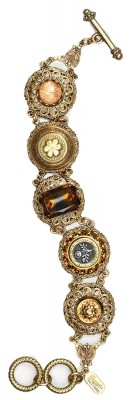 GrandmothersButtons1-copy
