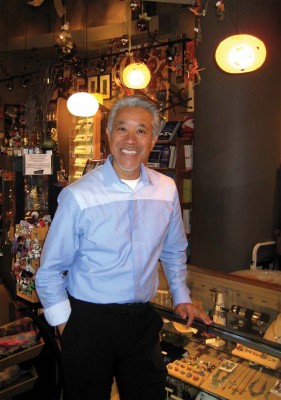 HoypoloiOwnerRonHoy-copy